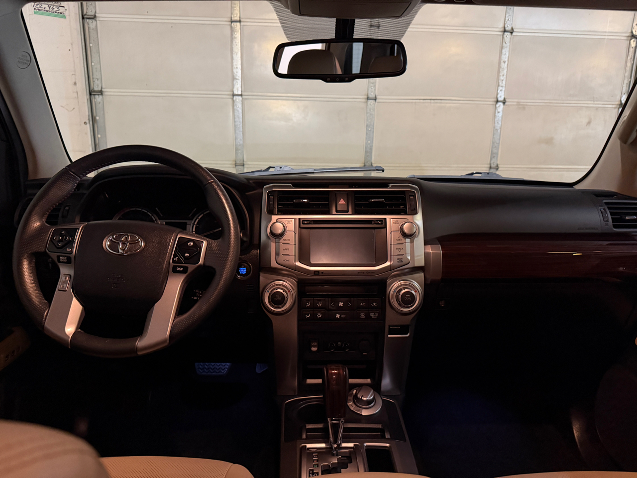 Toyota 4Runner Limited 4WD V6 2016