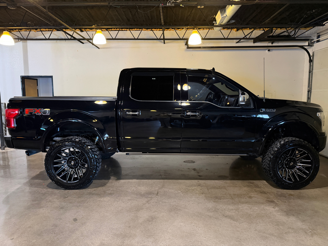 Ford F-150 Platinum SuperCrew 5.5-ft. Bed 4WD 2018