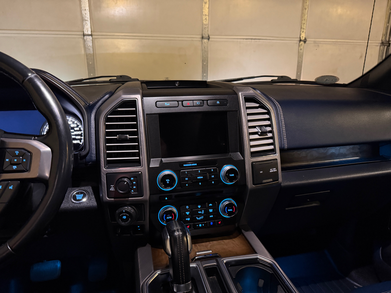 Ford F-150 Limited SuperCrew 4WD 2018