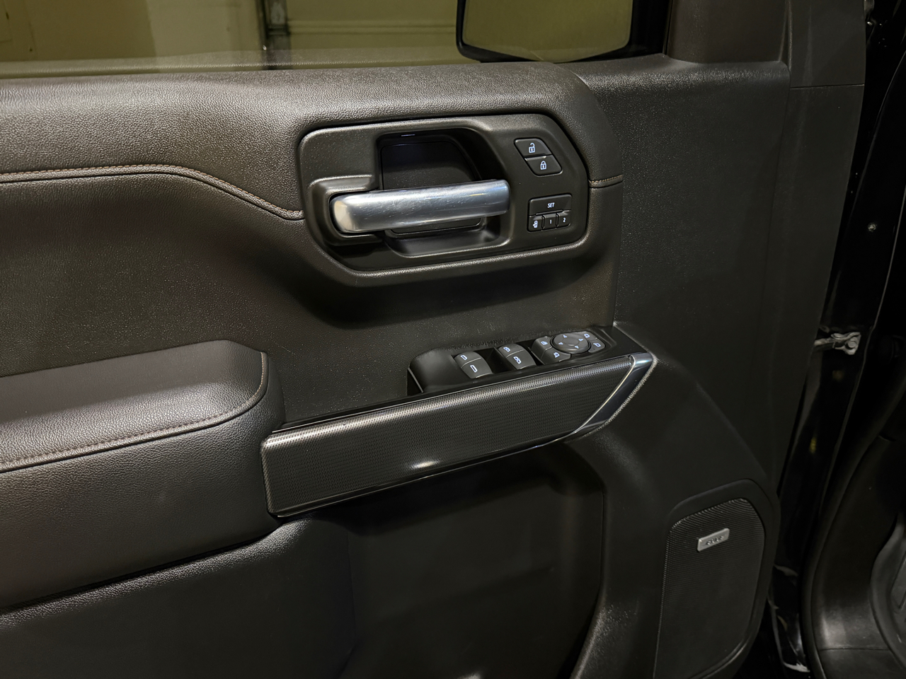 GMC Sierra 1500 AT4 Crew Cab 4WD 2019