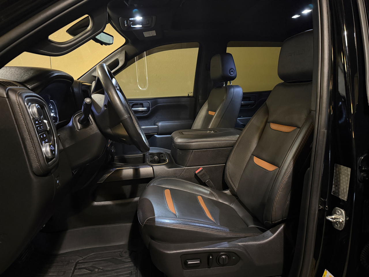 GMC Sierra 1500 AT4 Crew Cab 4WD 2019