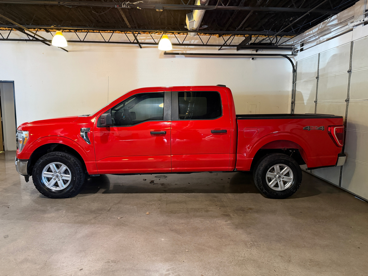 Ford F-150 XLT SuperCrew 4WD 2021