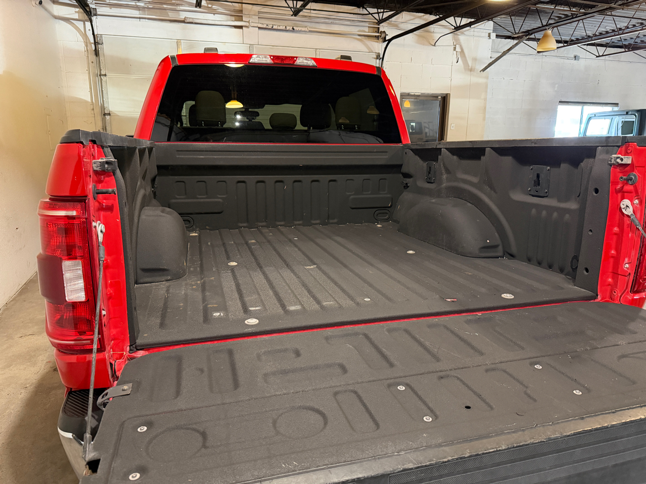 Ford F-150 XLT SuperCrew 4WD 2021