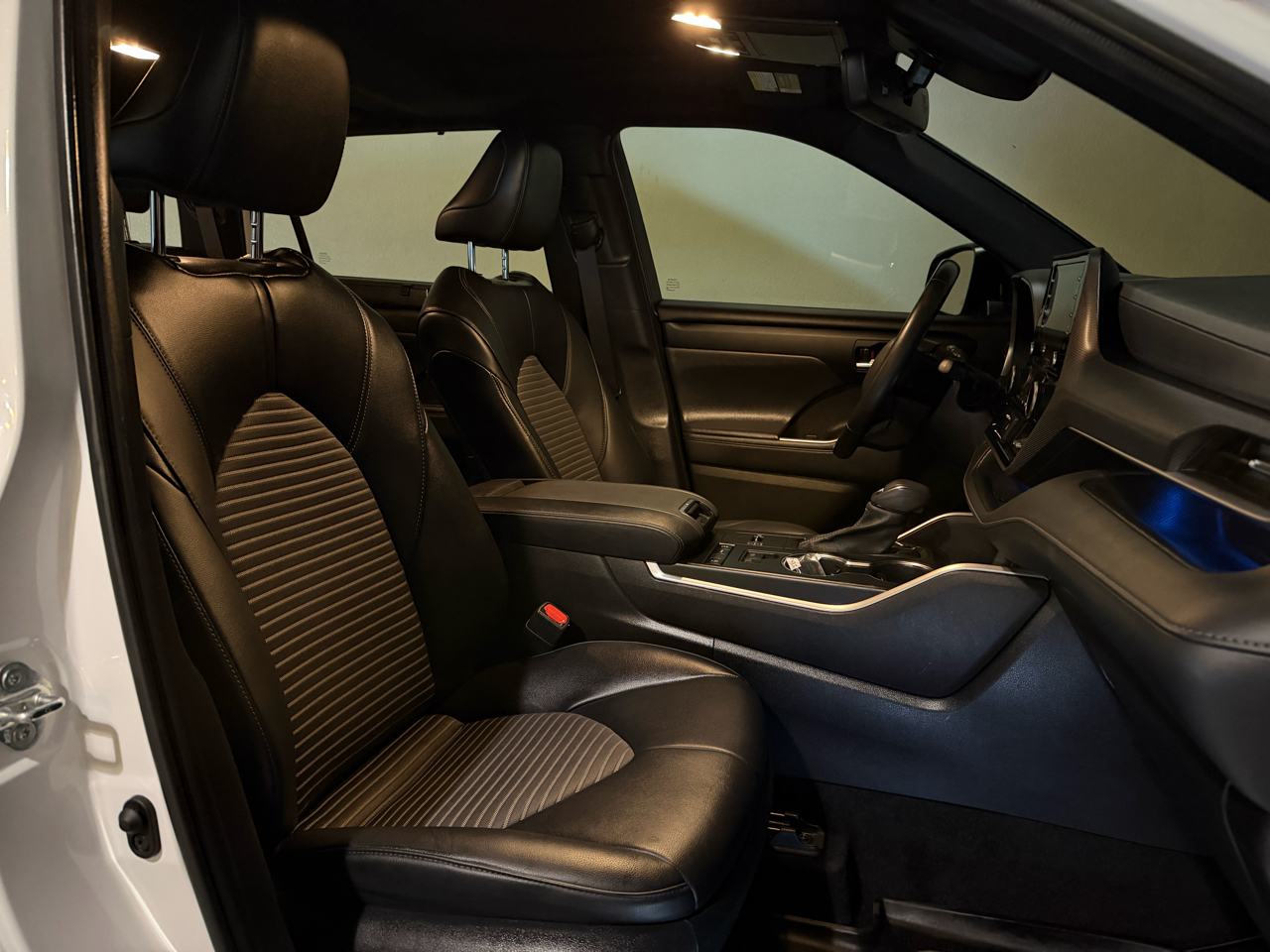 Toyota Highlander XSE FWD V6 2022