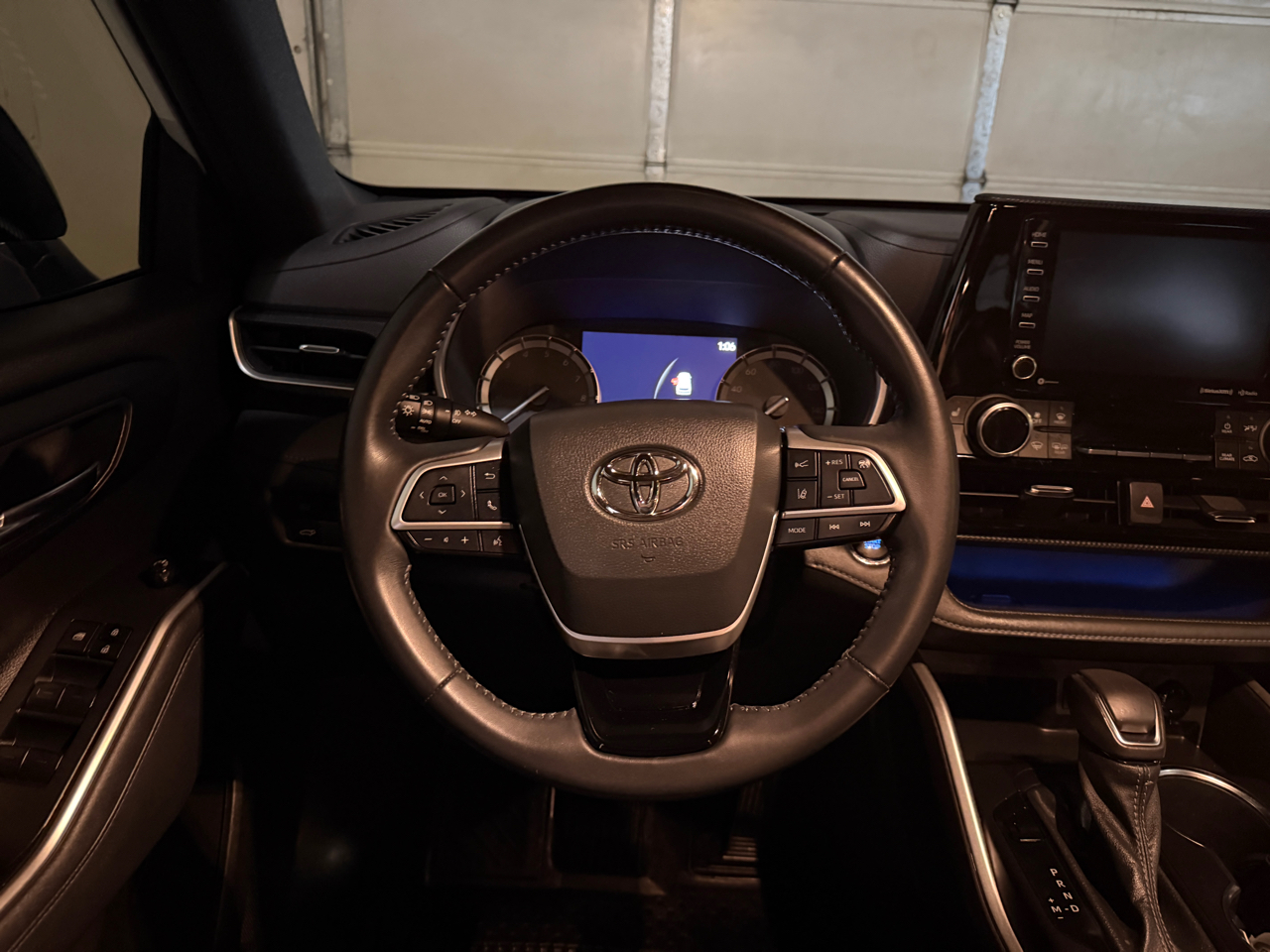 Toyota Highlander XSE FWD V6 2022