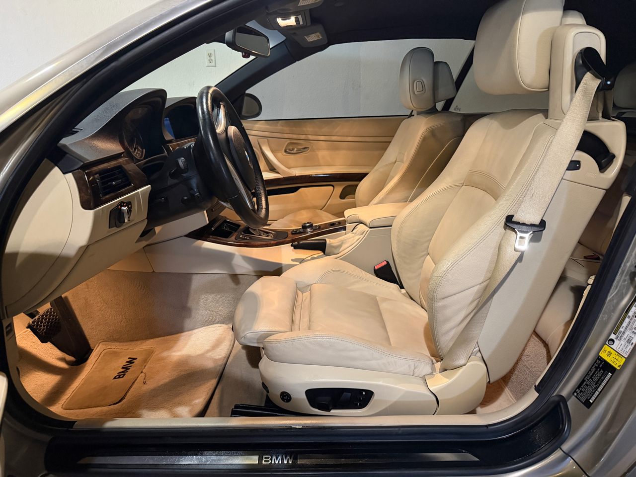 BMW 3-Series 335i Convertible 2009