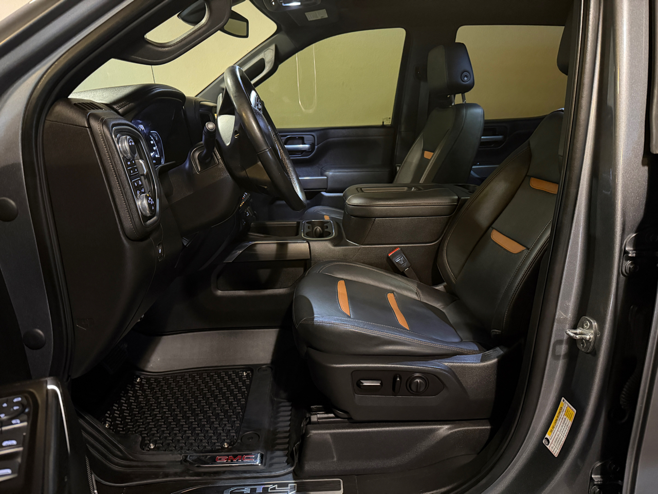 GMC Sierra 1500 AT4 Crew Cab 4WD 2021