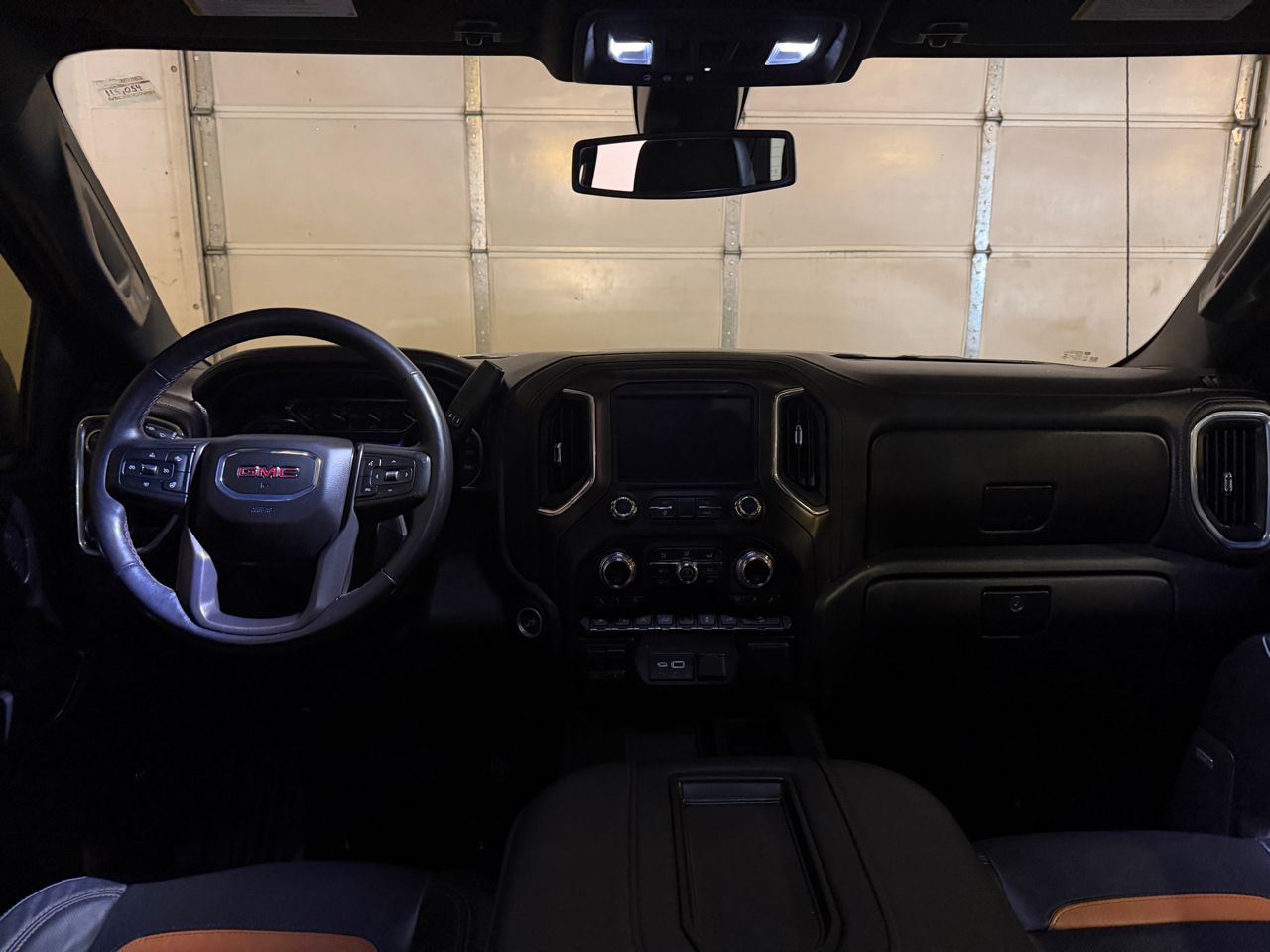 GMC Sierra 1500 AT4 Crew Cab 4WD 2021