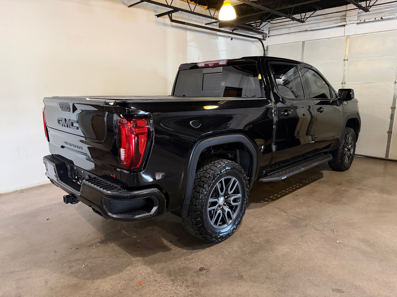 GMC Sierra 1500 AT4 Crew Cab 4WD 2021