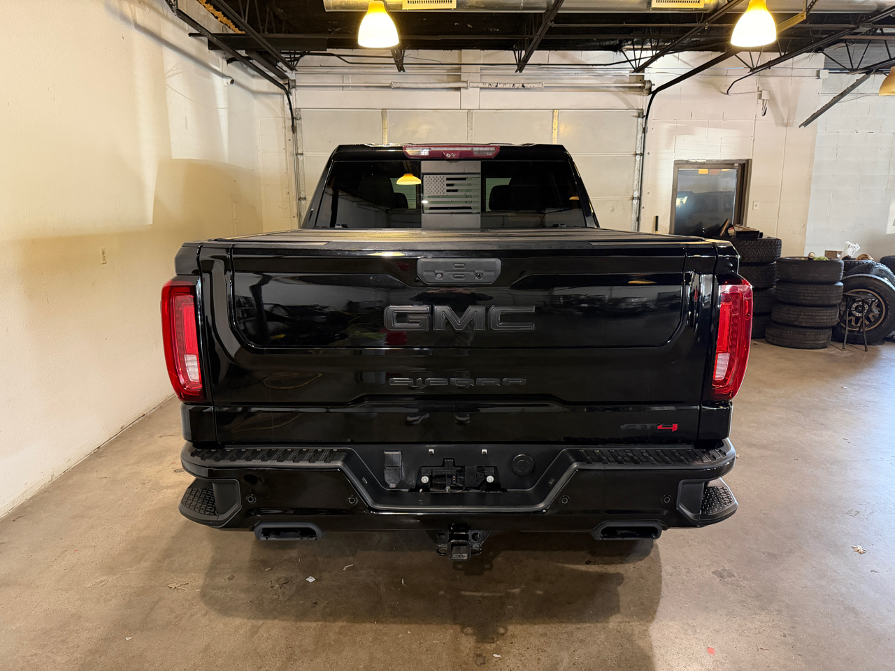 GMC Sierra 1500 AT4 Crew Cab 4WD 2021