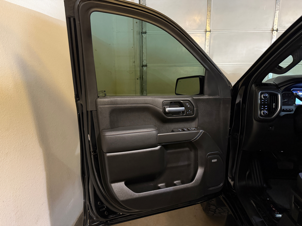 GMC Sierra 1500 AT4 Crew Cab 4WD 2021