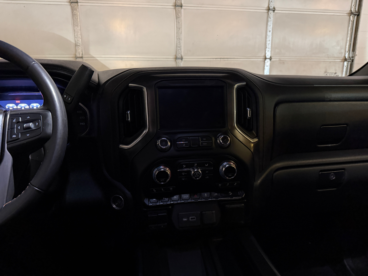 GMC Sierra 1500 AT4 Crew Cab 4WD 2021