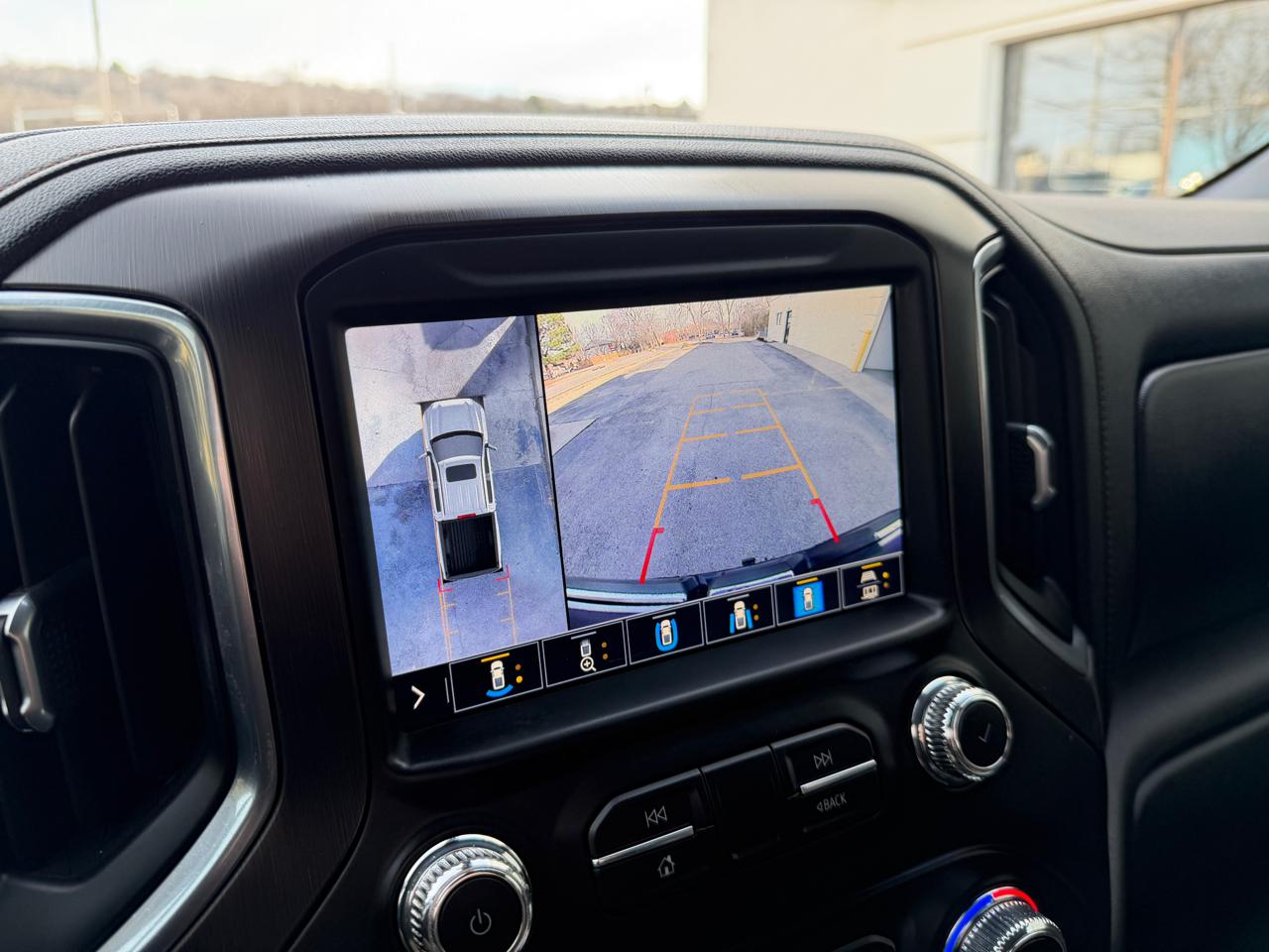 GMC Sierra 1500 AT4 Crew Cab 4WD 2021