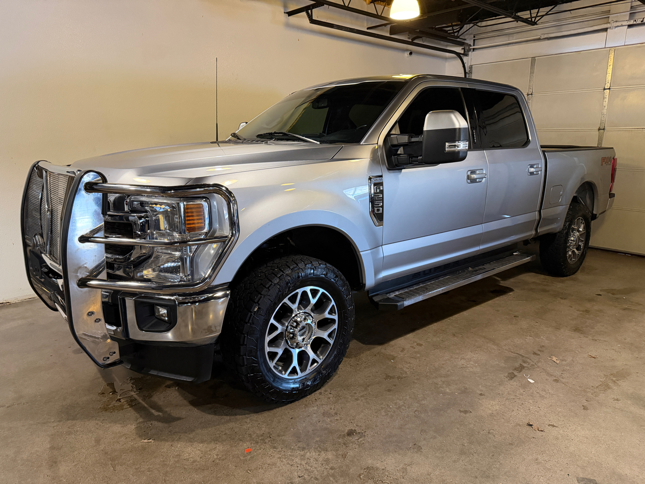Ford F-250 SD Lariat Crew Cab 4WD 2022