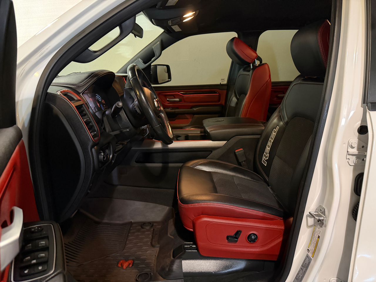 RAM 1500 Rebel Crew Cab 4WD 2020