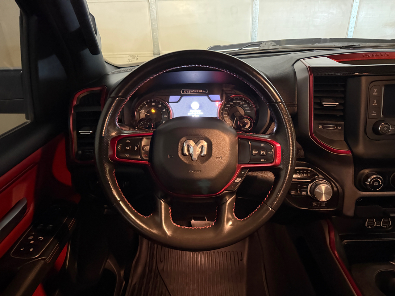 RAM 1500 Rebel Crew Cab 4WD 2020