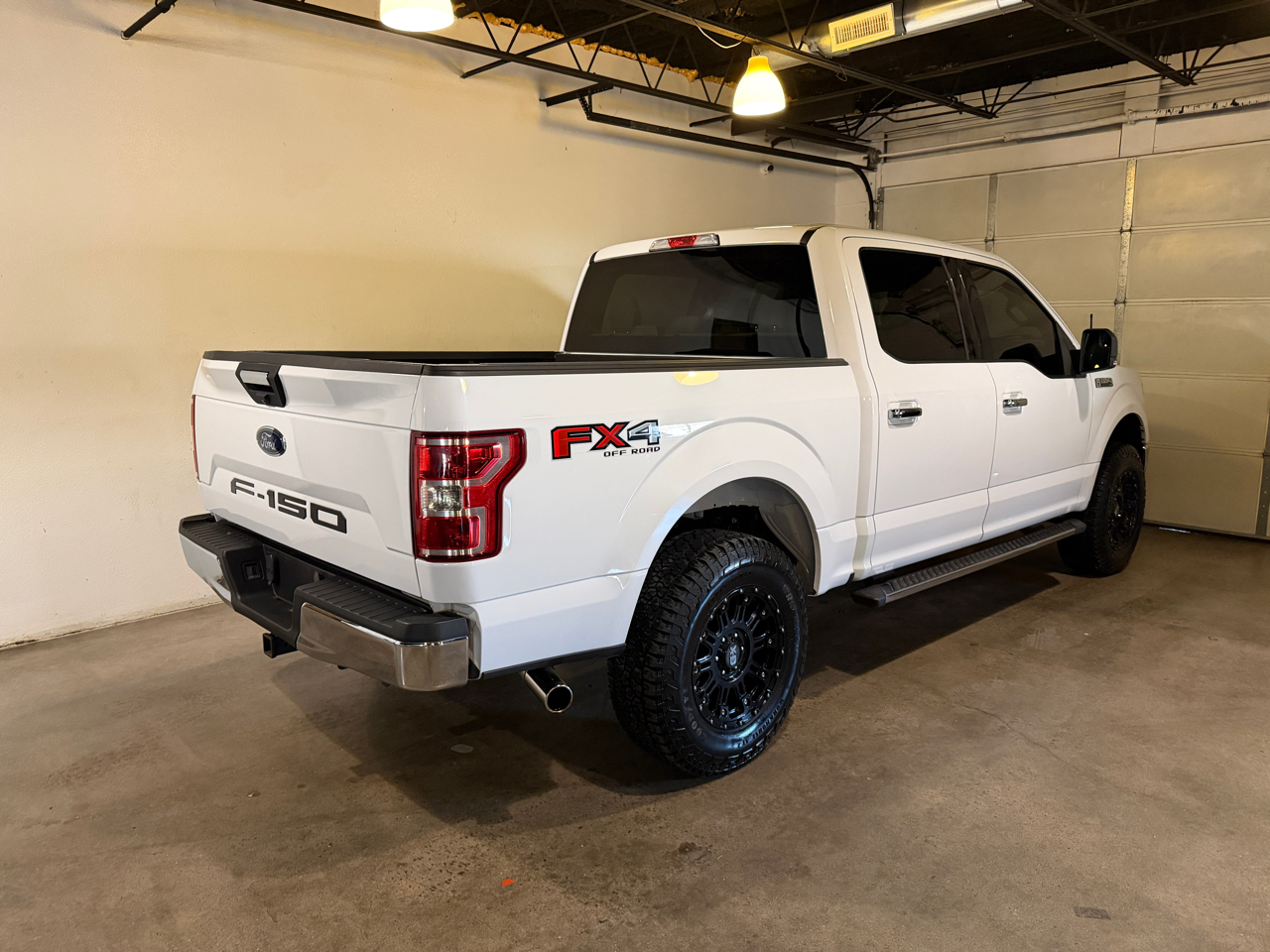 Ford F-150 XLT SuperCrew 4WD 2018