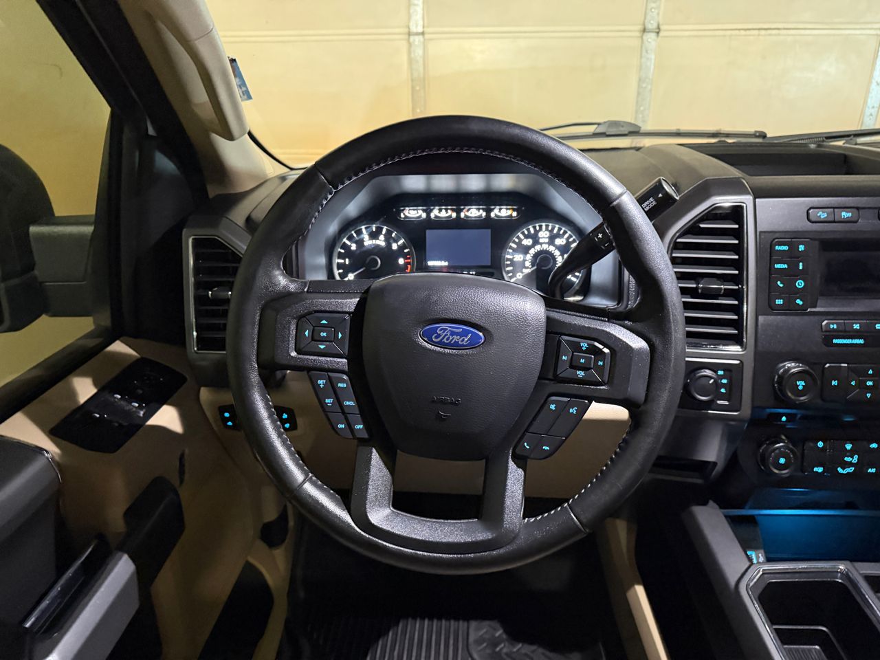 Ford F-150 XLT SuperCrew 4WD 2018