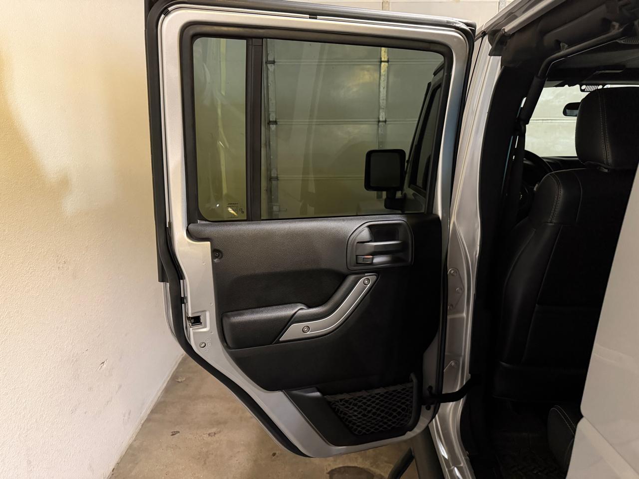 Jeep Wrangler Unlimited Rubicon 4WD 2012