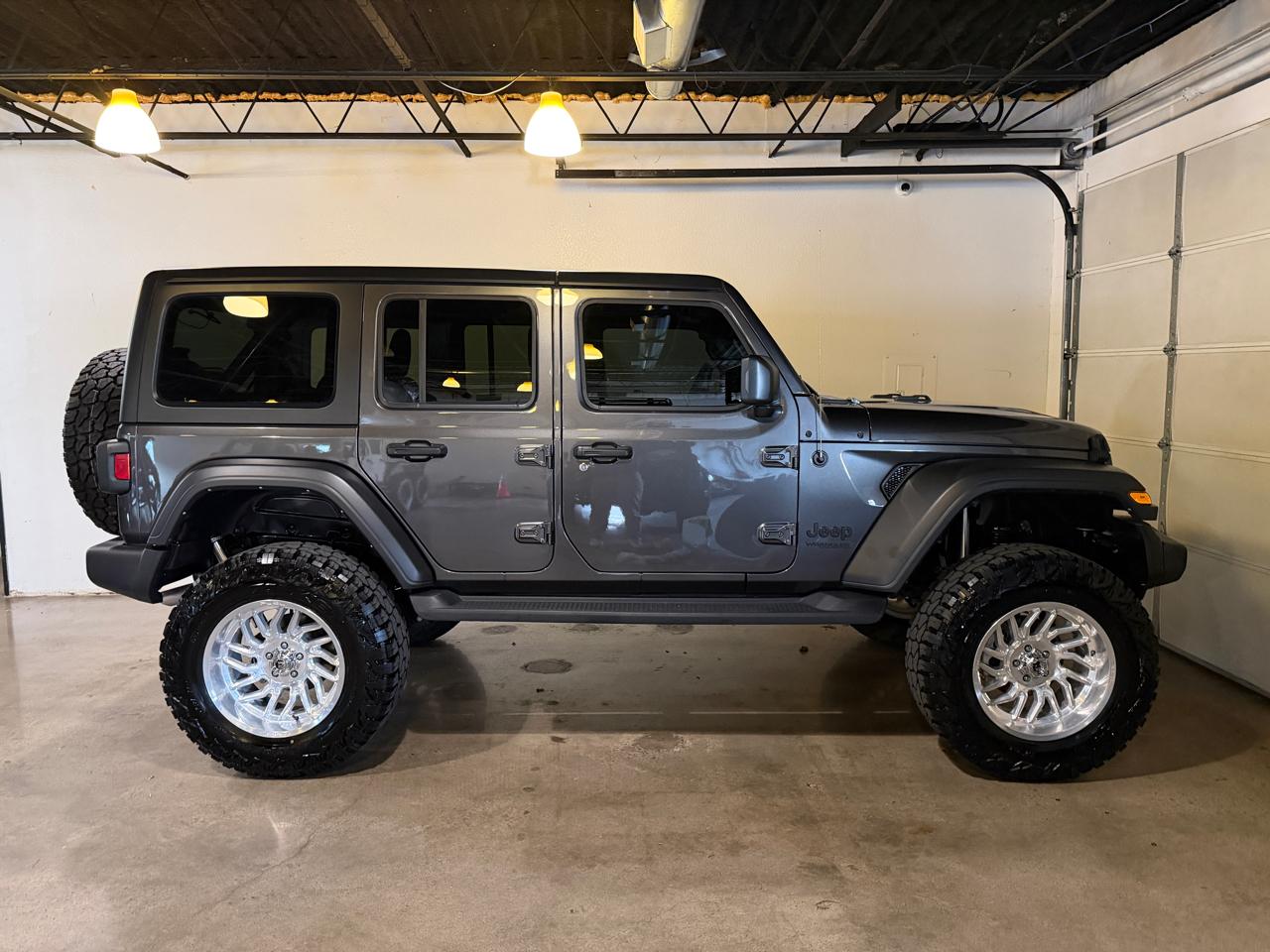 Jeep Wrangler Unlimited Sport 2022