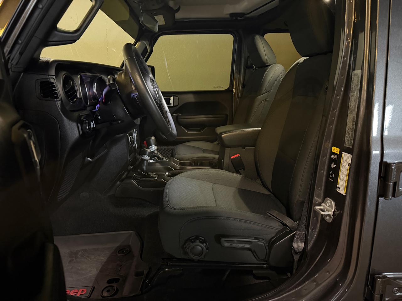 Jeep Wrangler Unlimited Sport 2022