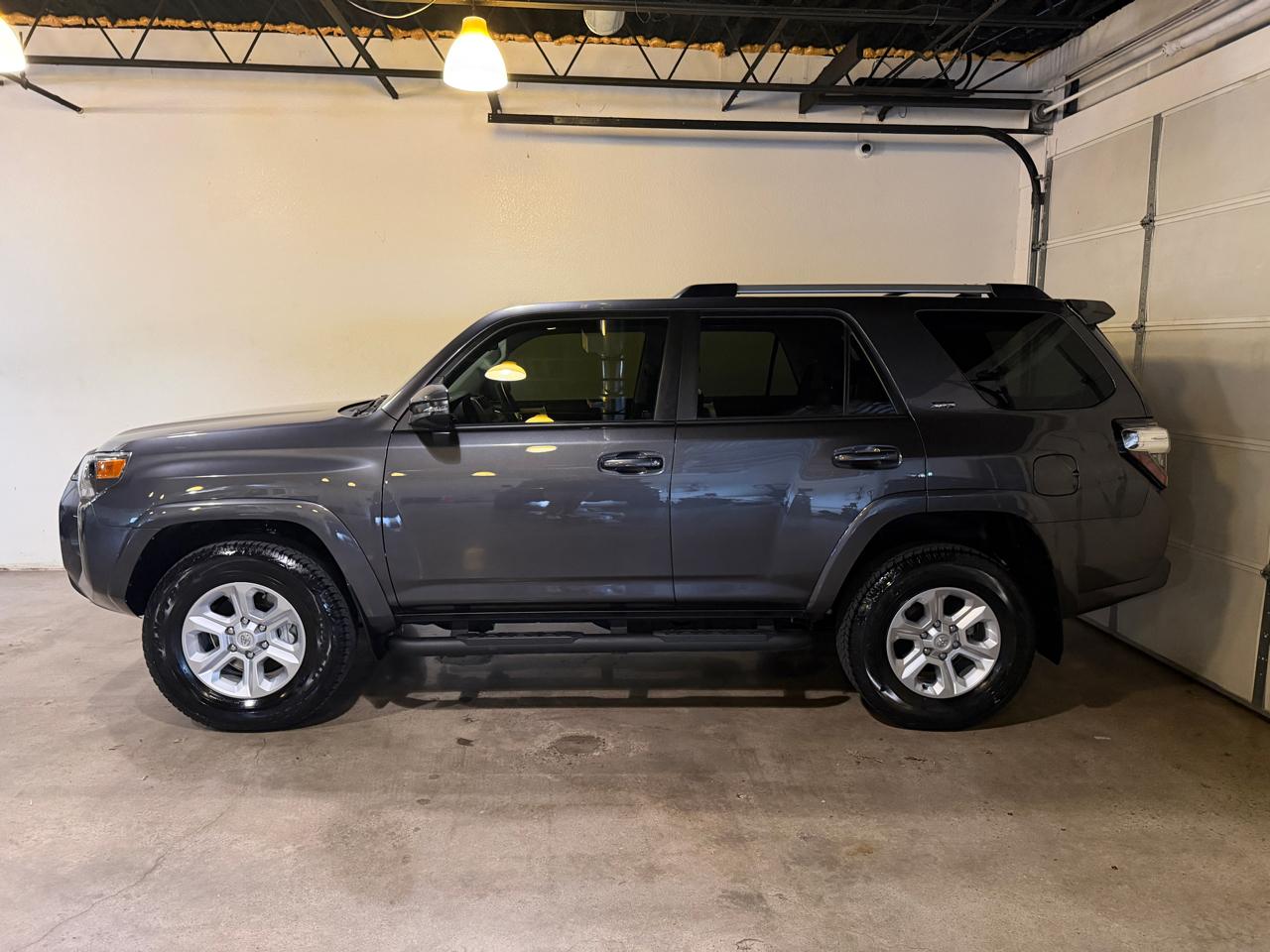 Toyota 4Runner SR5 Premium 4WD 2022