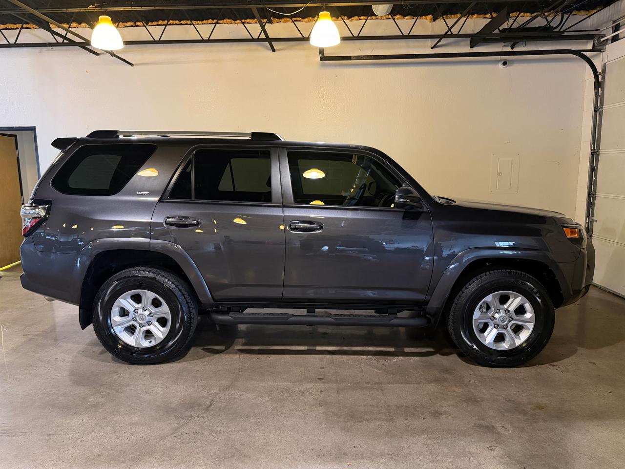 Toyota 4Runner SR5 Premium 4WD 2022