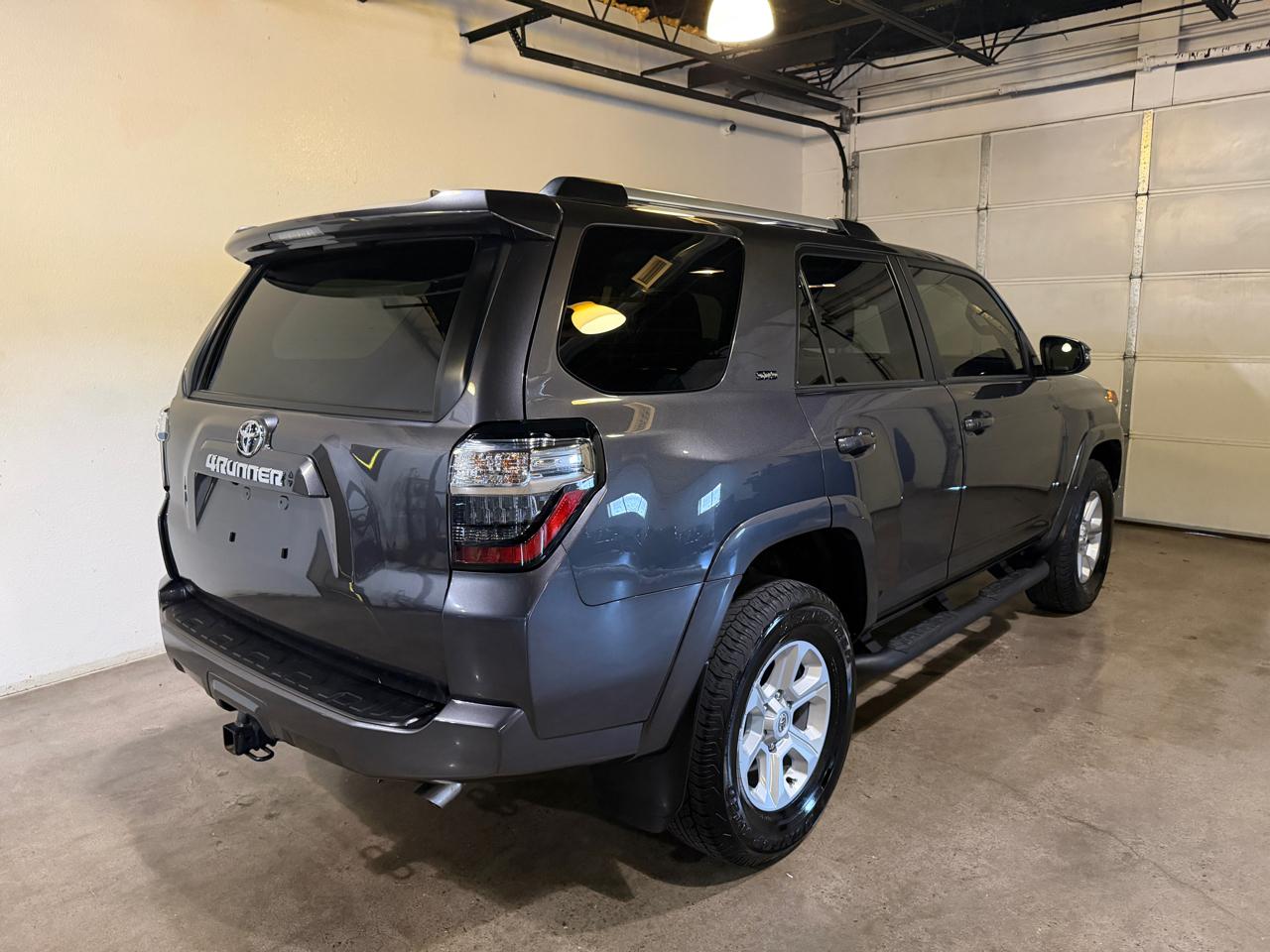 Toyota 4Runner SR5 Premium 4WD 2022