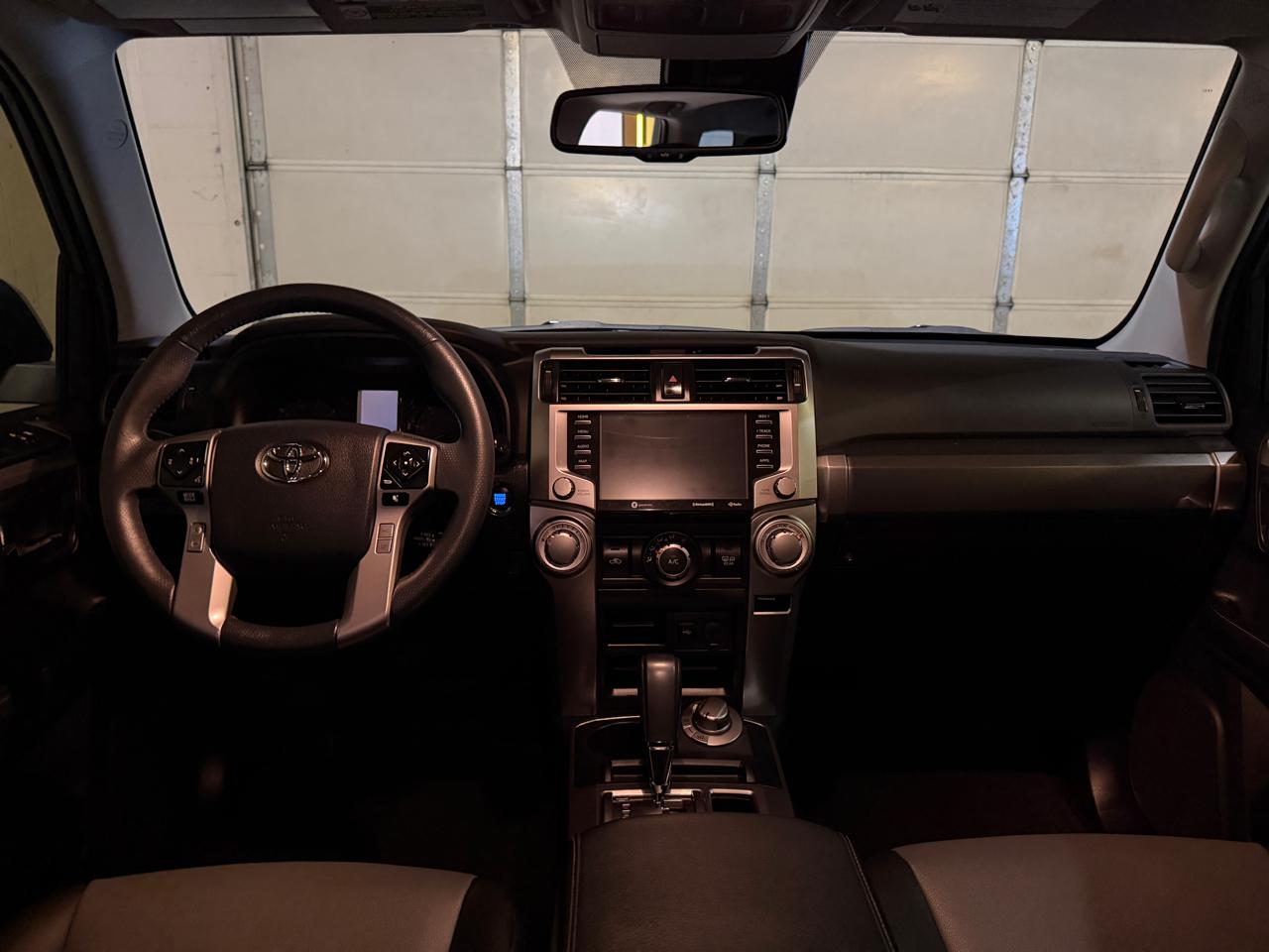 Toyota 4Runner SR5 Premium 4WD 2022