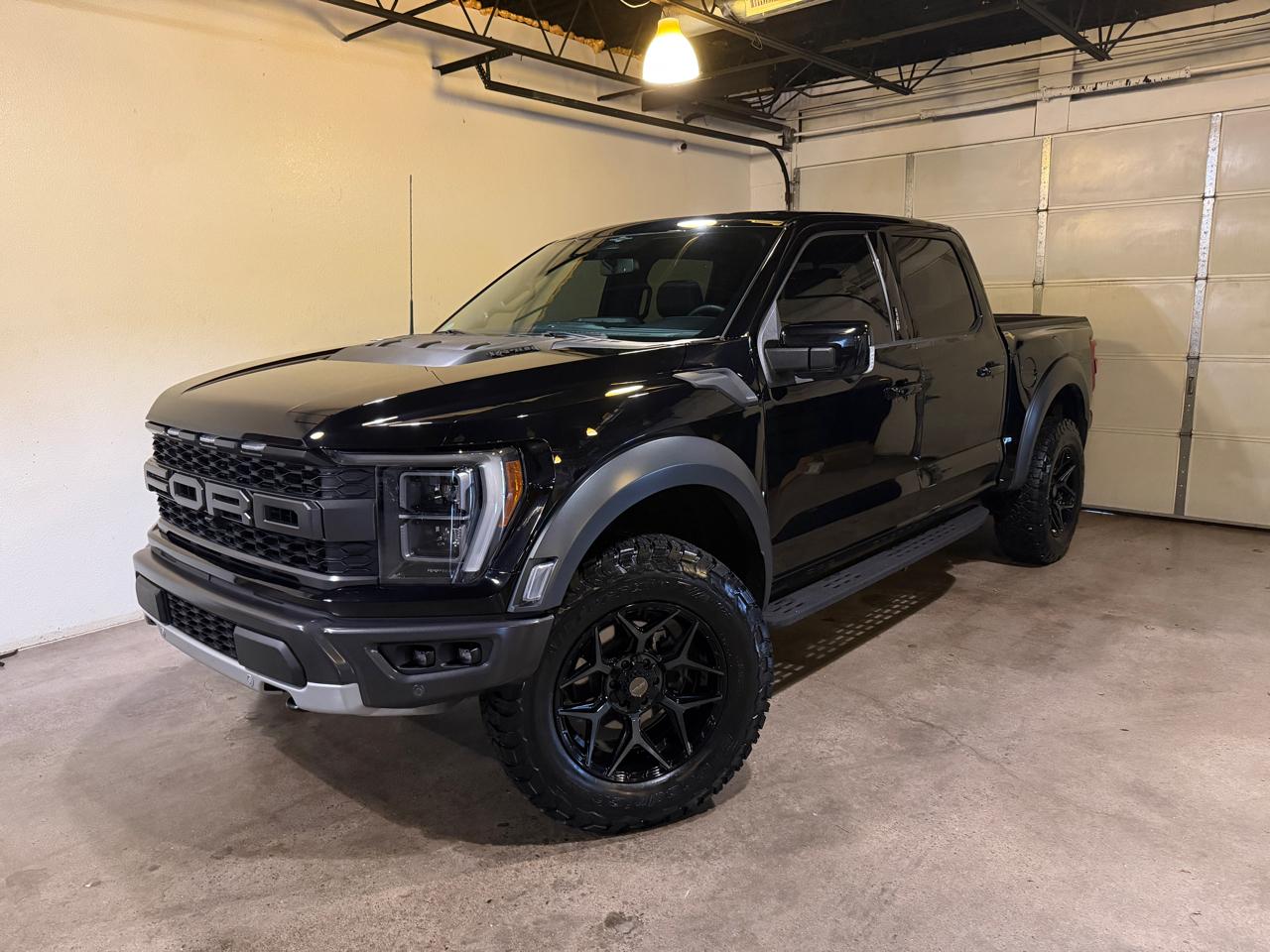 2023 Ford F-150 Raptor SuperCrew 4WD