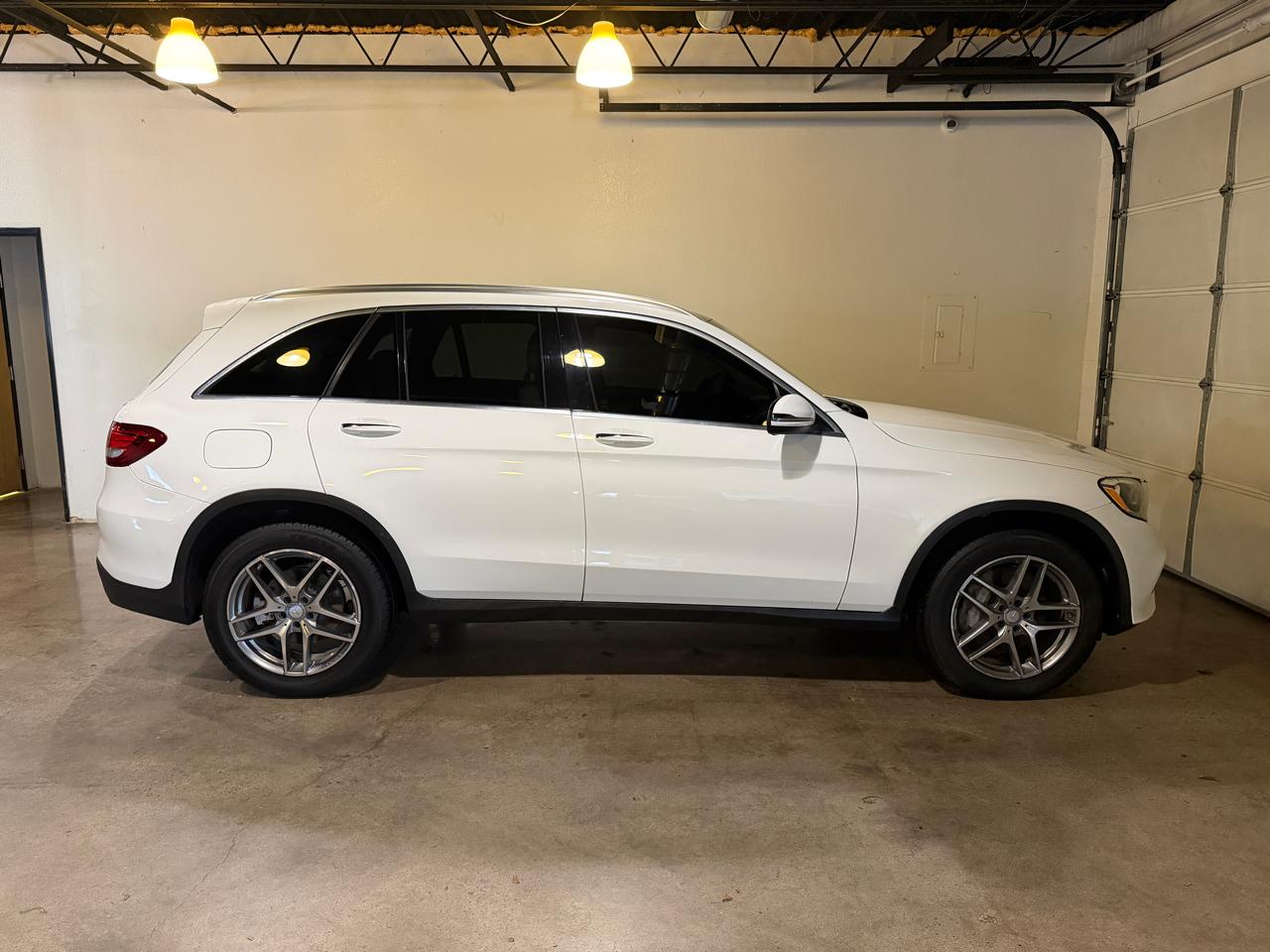 Mercedes-Benz GLC-Class GLC300 4MATIC 2016