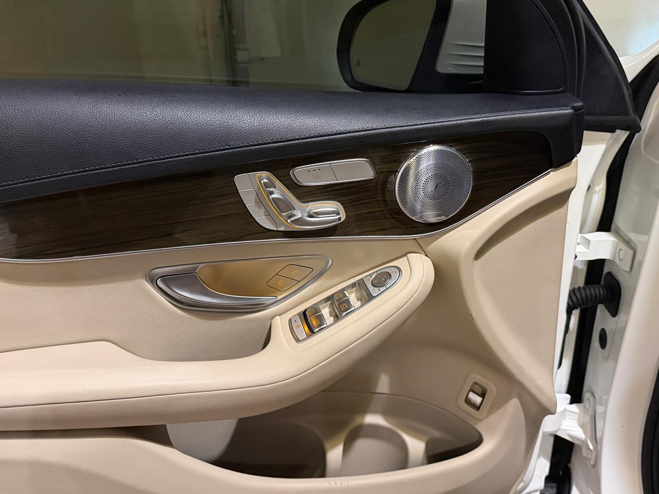 Mercedes-Benz GLC-Class GLC300 4MATIC 2016