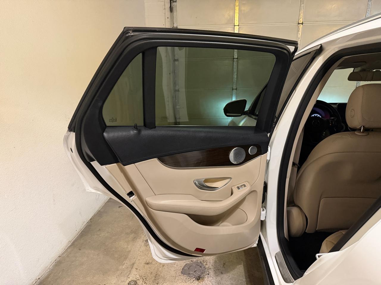 Mercedes-Benz GLC-Class GLC300 4MATIC 2016