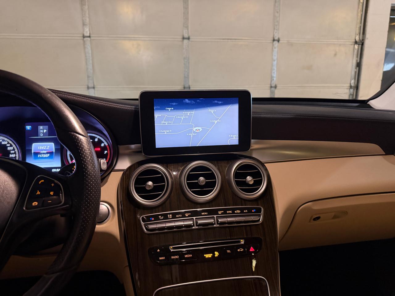 Mercedes-Benz GLC-Class GLC300 4MATIC 2016