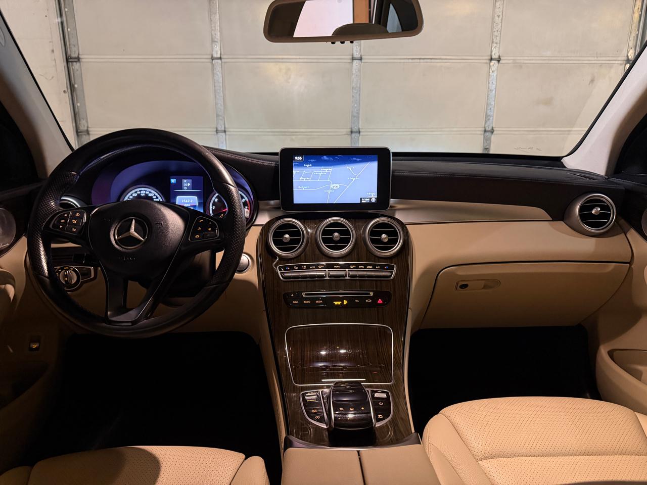 Mercedes-Benz GLC-Class GLC300 4MATIC 2016