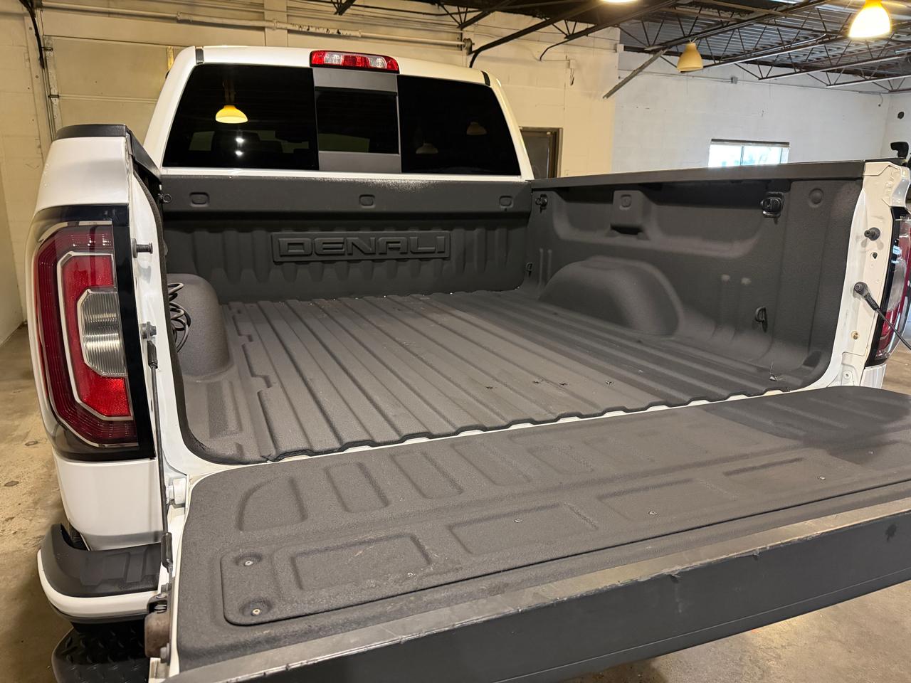 GMC Sierra 1500 Denali Crew Cab 4WD 2018