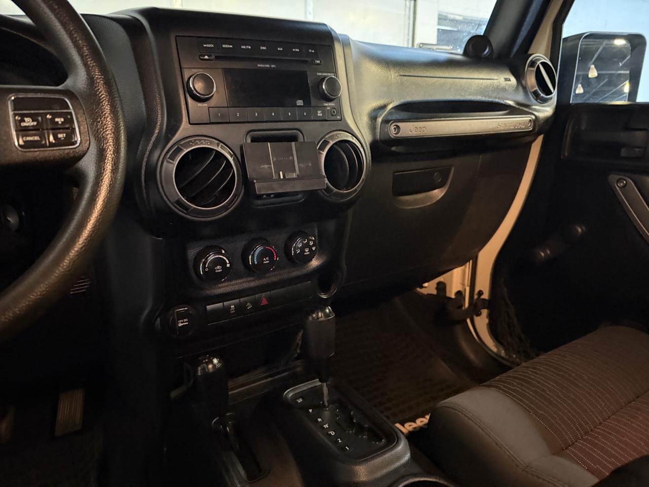 Jeep Wrangler Sport 4WD 2011