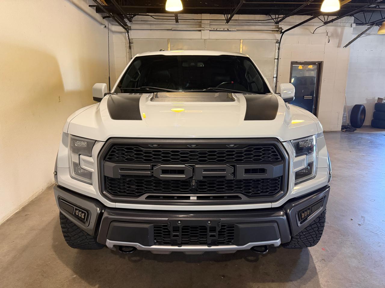 Ford F-150 Raptor SuperCrew 4WD 2017
