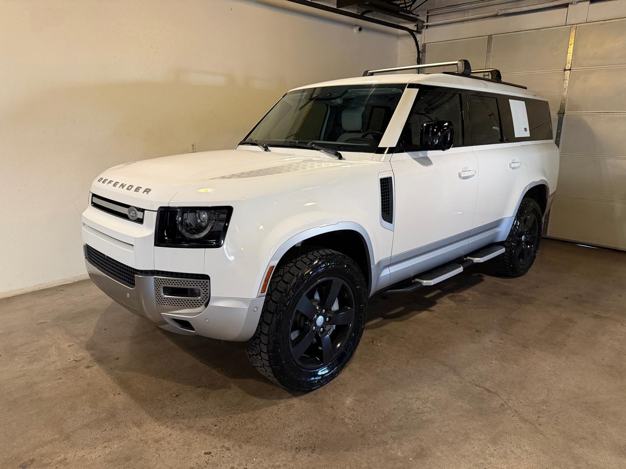 Land Rover Defender 130 First Edition 2023