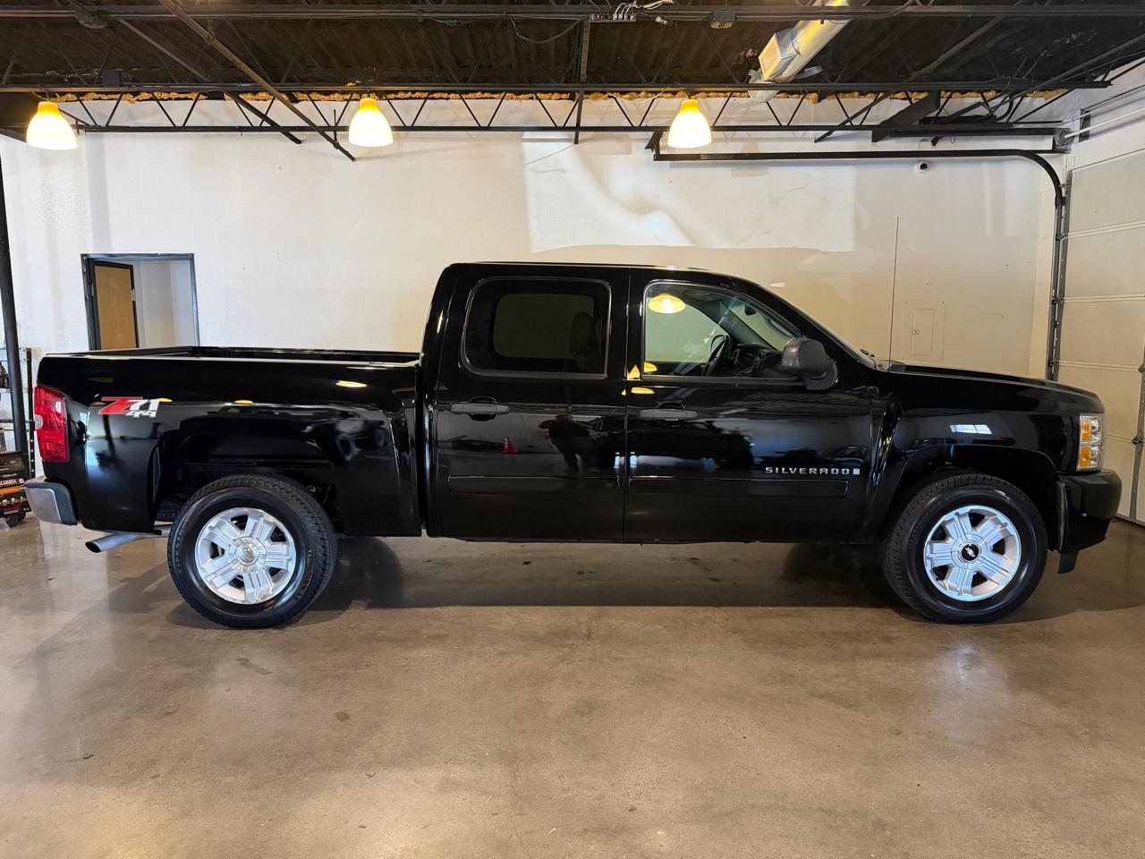 Chevrolet Silverado 1500 LT Crew Cab 4WD 2007