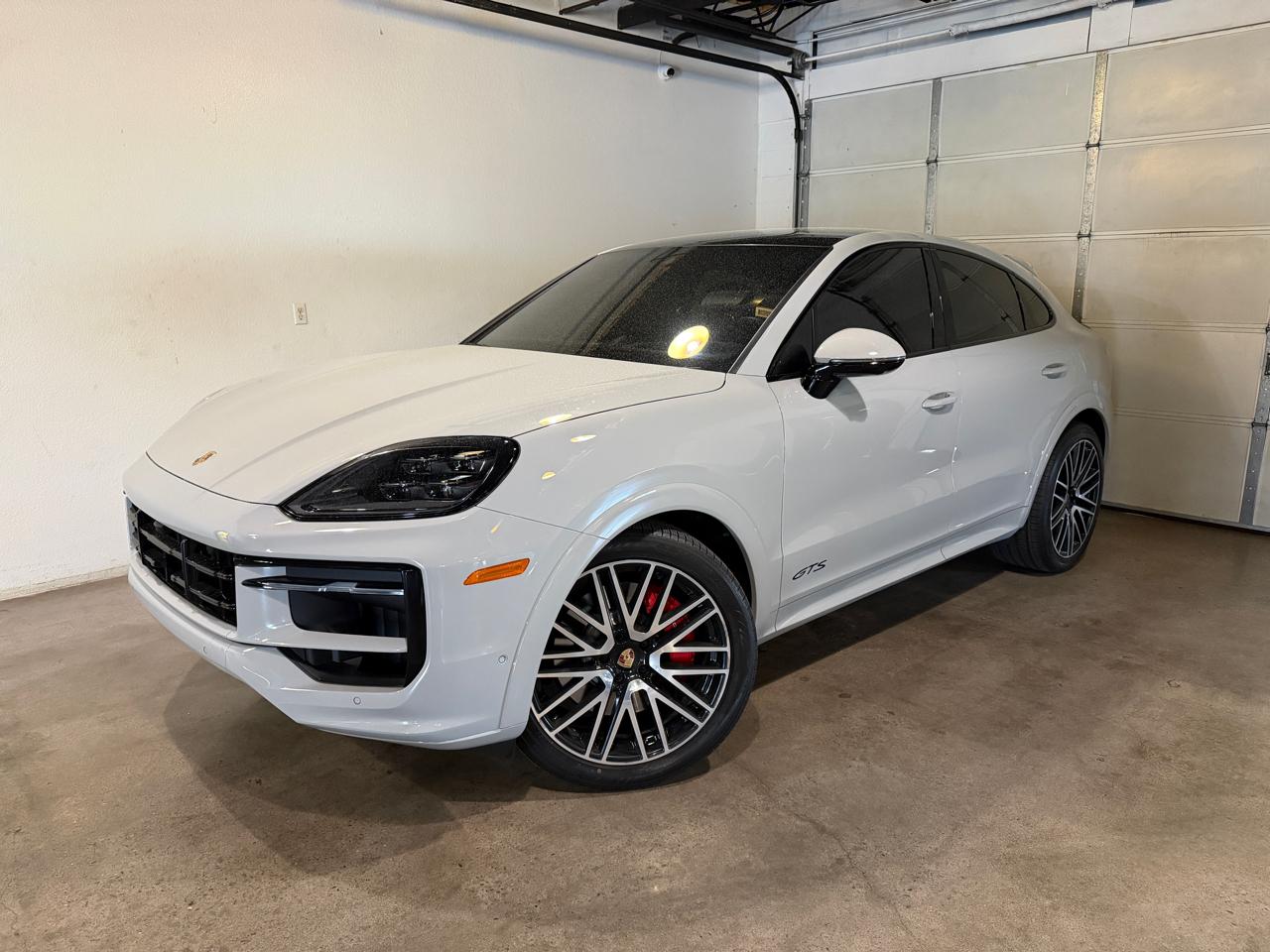 2025 Porsche Cayenne GTS Coupe