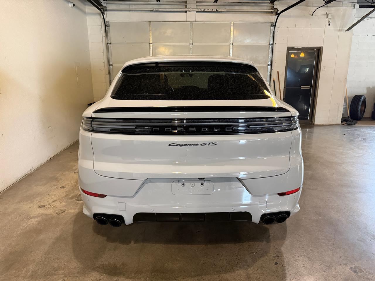 Porsche Cayenne GTS Coupe 2025