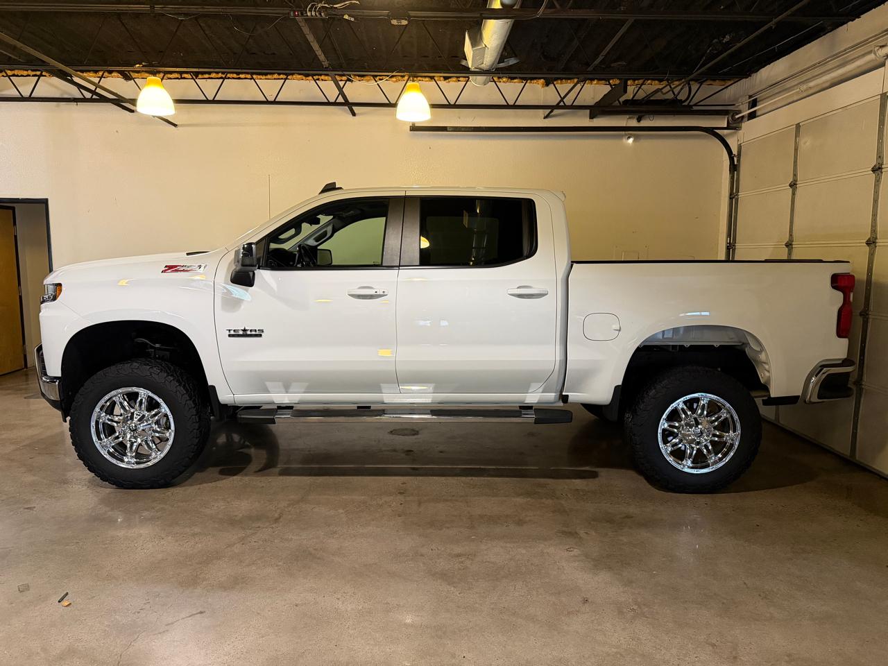 Chevrolet Silverado 1500 LT Crew Cab 4WD 2020