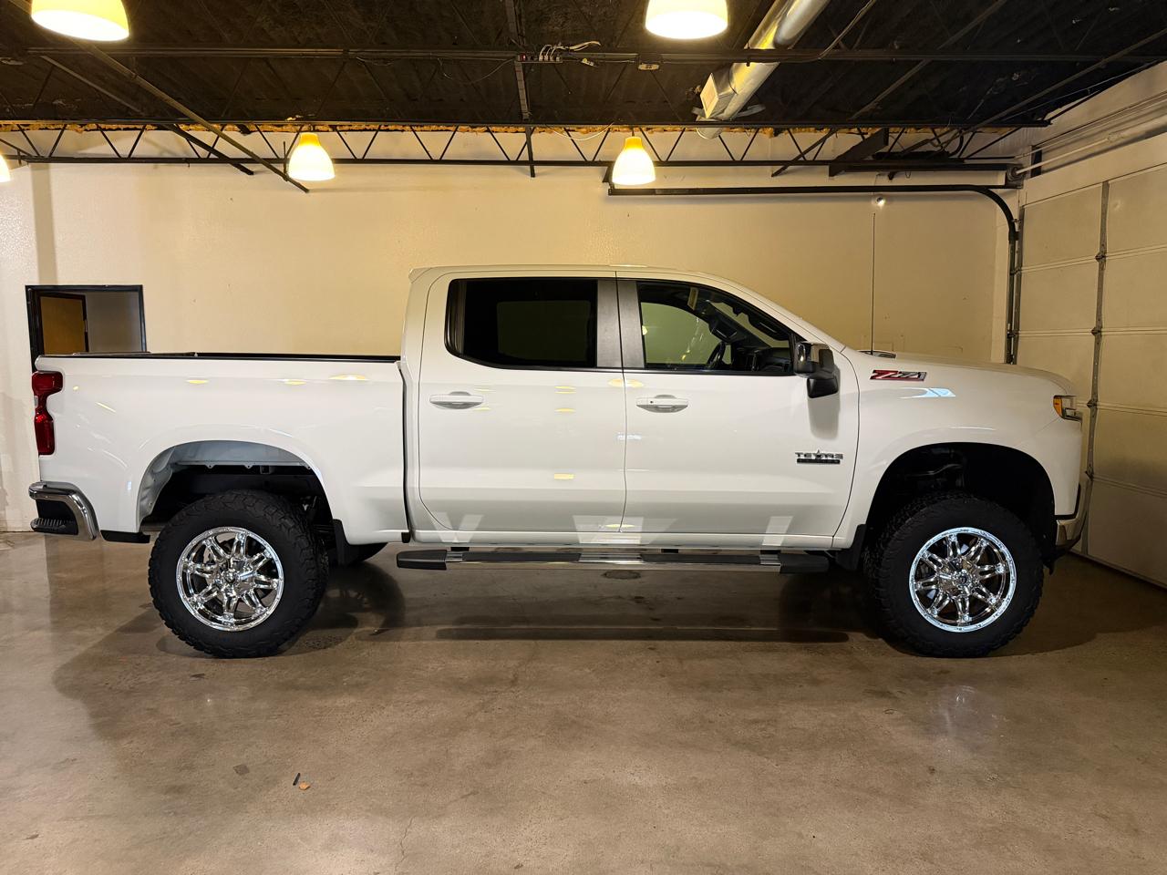 Chevrolet Silverado 1500 LT Crew Cab 4WD 2020