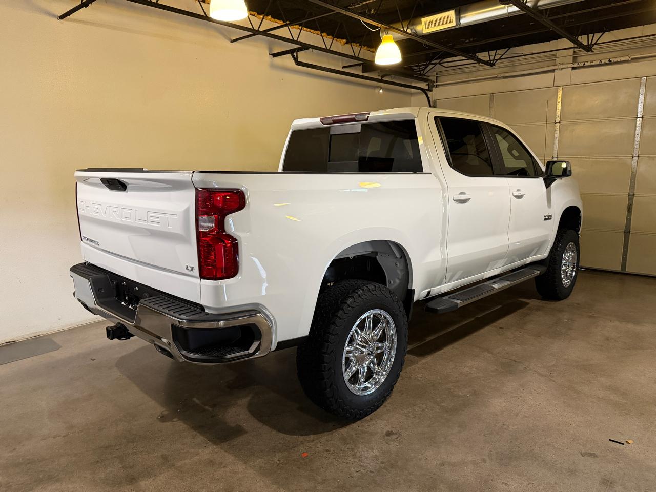 Chevrolet Silverado 1500 LT Crew Cab 4WD 2020