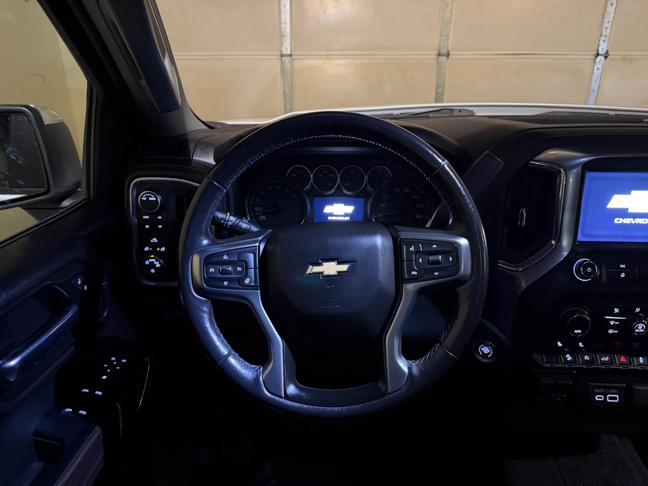 Chevrolet Silverado 1500 LT Crew Cab 4WD 2020