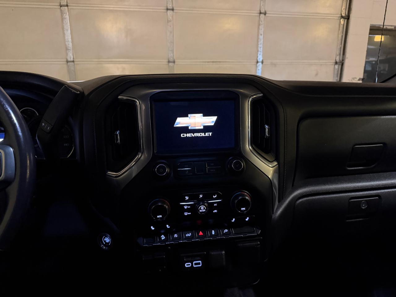 Chevrolet Silverado 1500 LT Crew Cab 4WD 2020