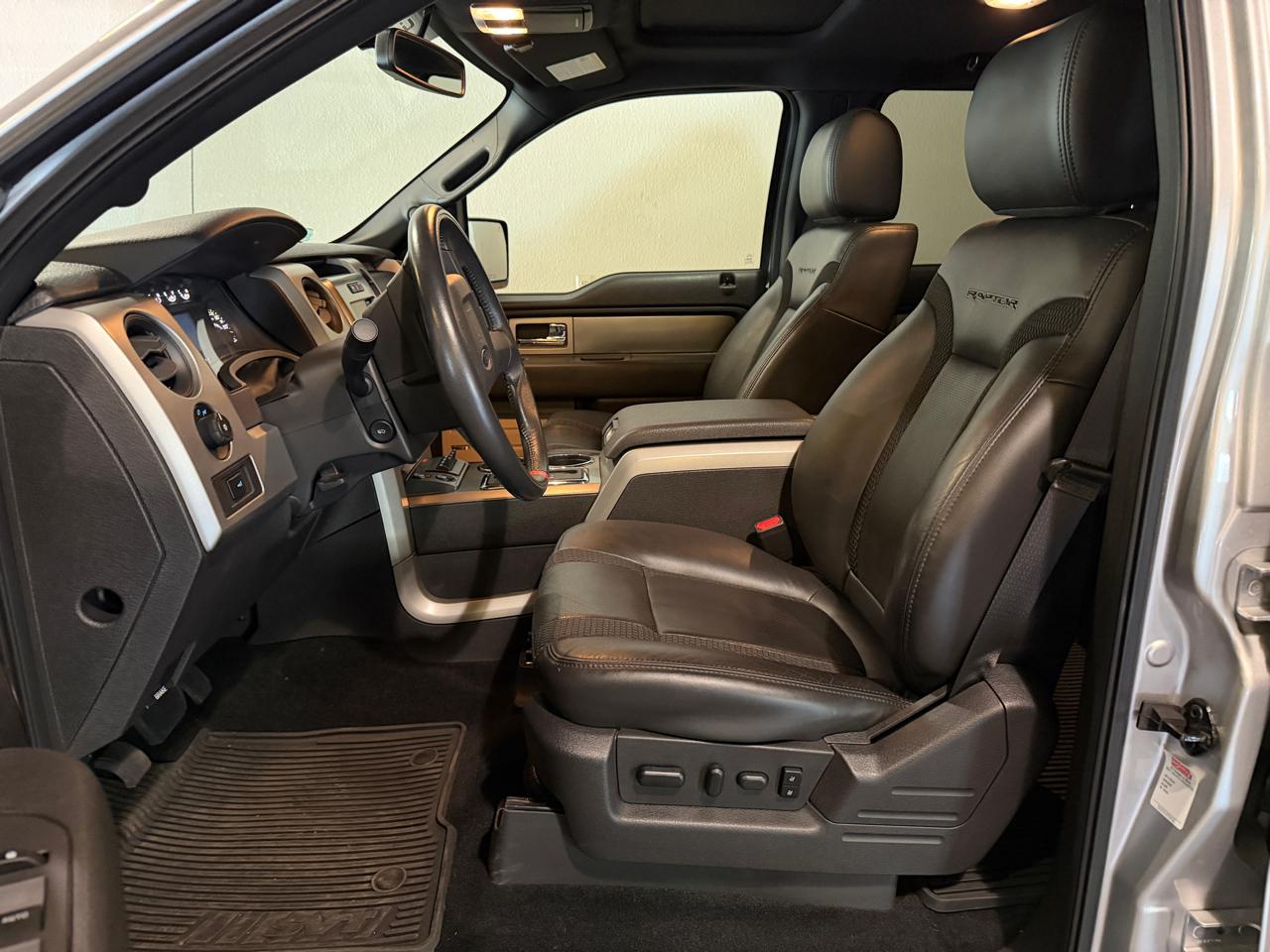 Ford F-150 SVT Raptor SuperCrew 5.5-ft. Bed 4WD 2012