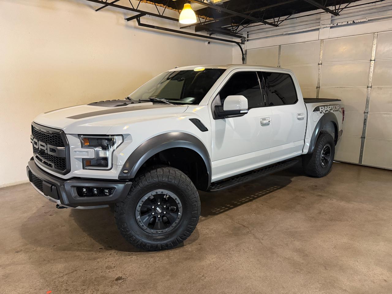 Ford F-150 Raptor SuperCrew 4WD 2017