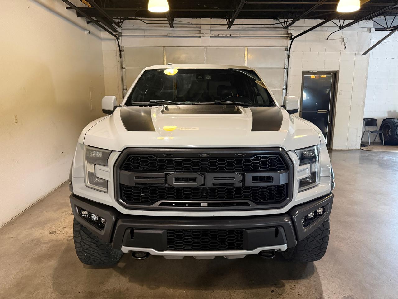 Ford F-150 Raptor SuperCrew 4WD 2017